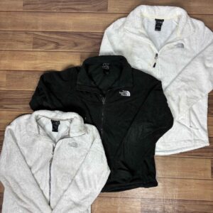 THE NORTH FACE FLEECE