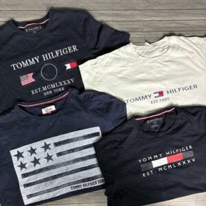 TOMMY HILFIGER T-SHIRT