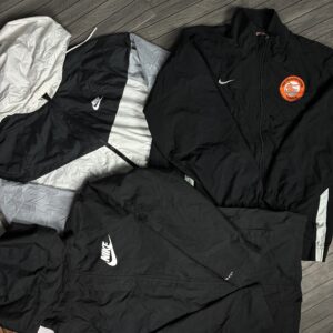 NIKE WINDBREAKER